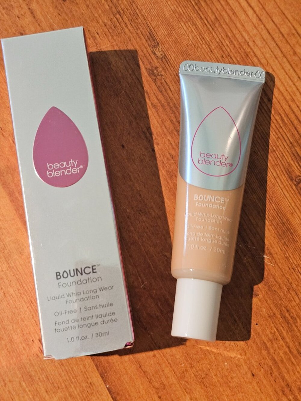 Medium Bronze Full Coverage Beauty Blender Whip Foundation Longwear
